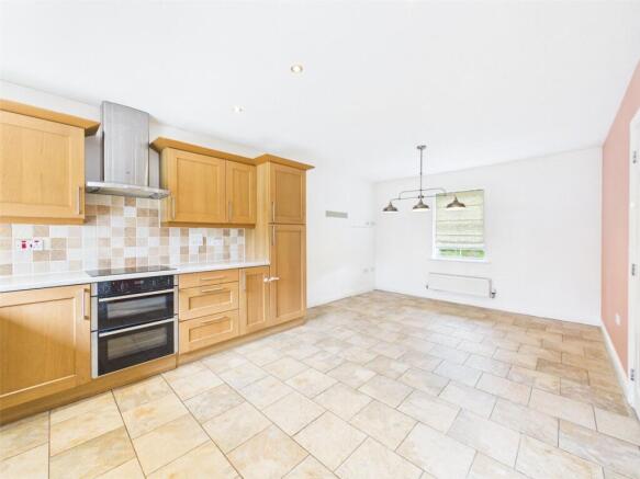 Kitchen /Dining Room