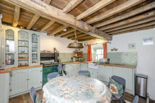 3 bed Detached for sale Image 4