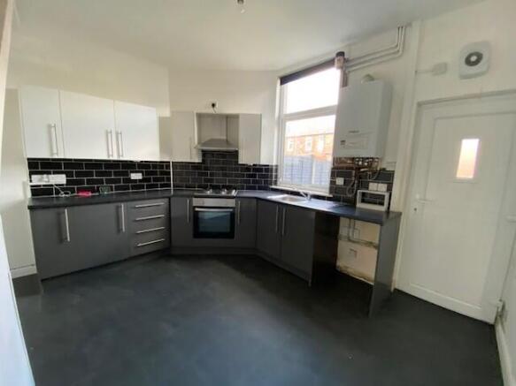 Kitchen T202605011012.jpg