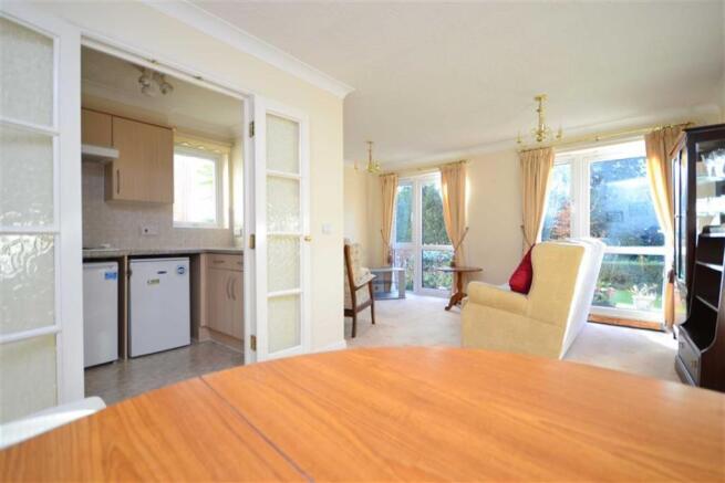 OPEN PLAN LAYOUT