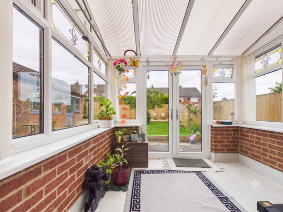 4 bed Detached for sale Image 12