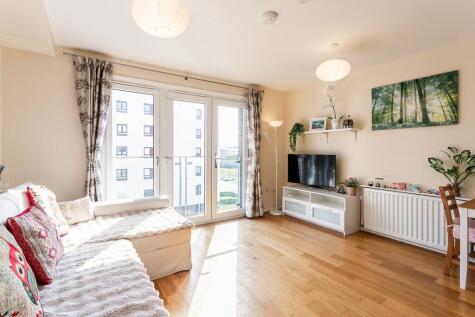 Arneil Drive, Edinburgh, EH5