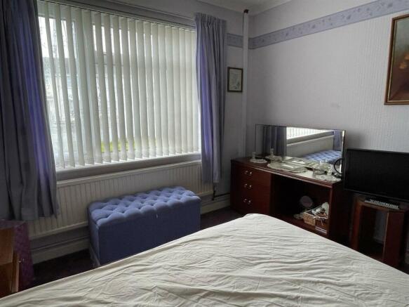 bedroom.jpg