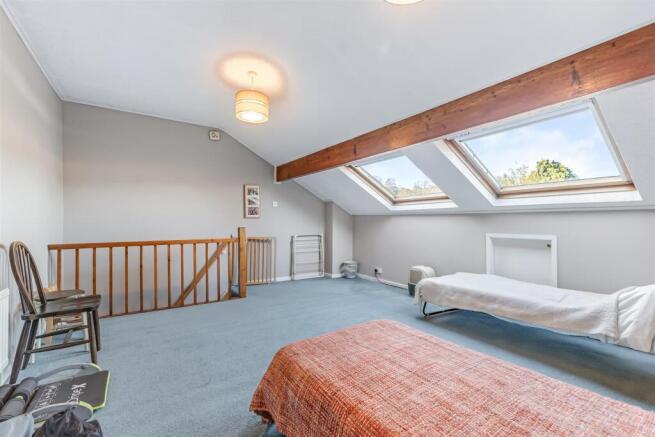 2 bed Terraced for sale Image 12