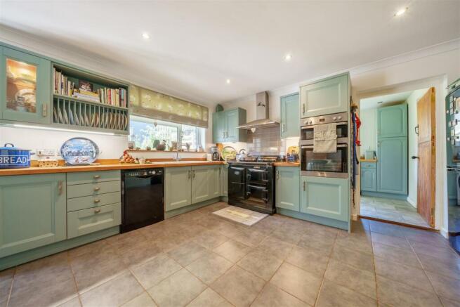 Kitchen / Breakfast Room
