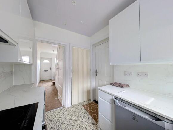 3 bed Detached to rent Image 9