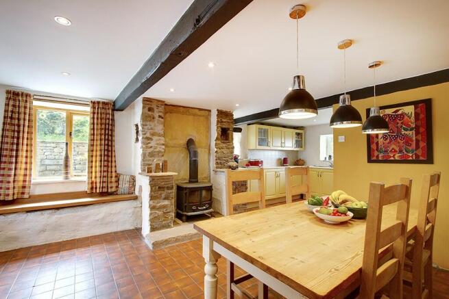 Dining kitchen