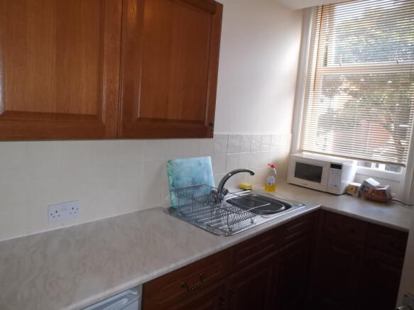 kitchen v2.JPG