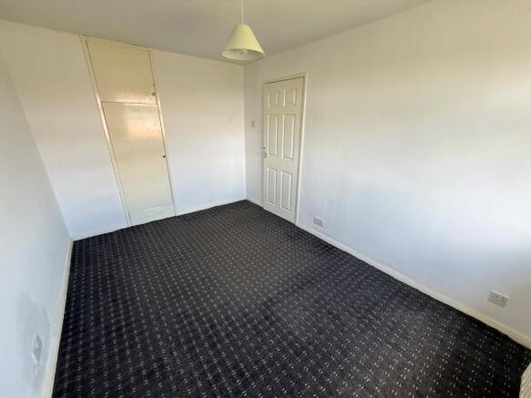 2 bed Semi-Detached to rent Image 9
