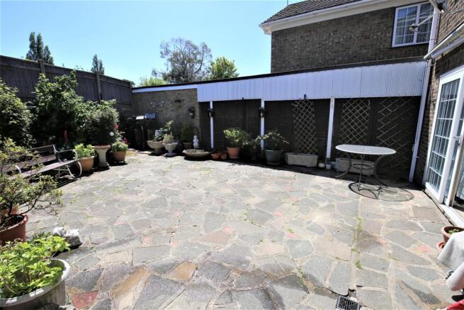Patio 2.jpg
