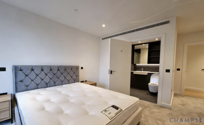 2 bed flat to rent Golden Lane, London EC1Y