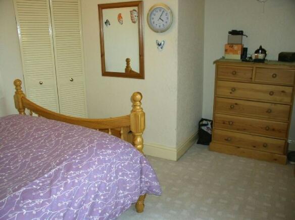 Bedroom 1 Picture 2