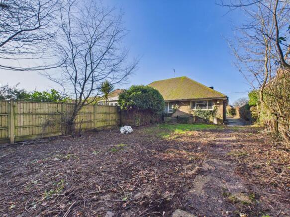 CAM02136G0-PR0531-STILL004