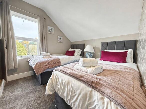 Flat Share for sale Image 4