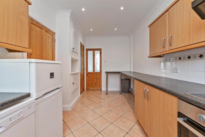 23MalvernClose-18.jpg