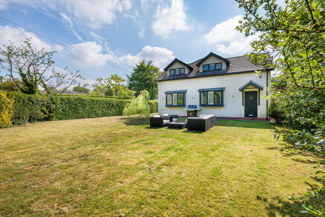 yew_tree_house_26