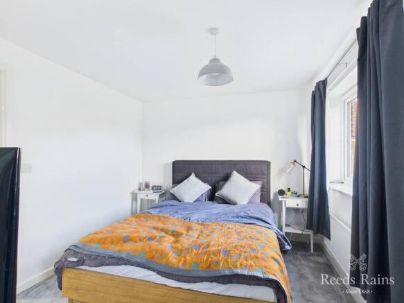 3 bed Semi-Detached for sale Image 8