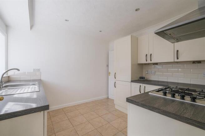 3 bed Semi-Detached Bungalow for sale Image 5