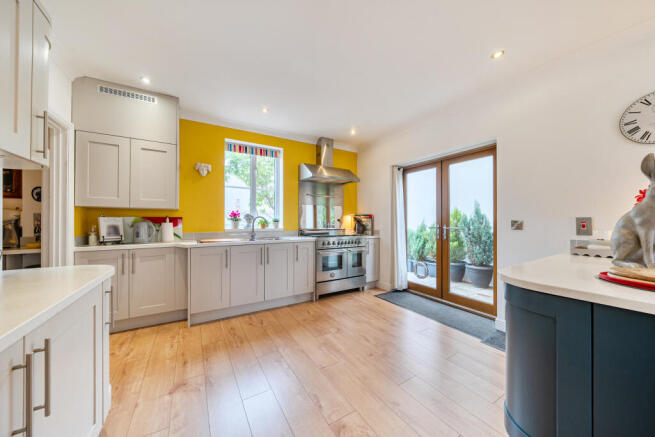 Kitchen / Dining Room