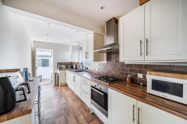 1382965769456706471f4