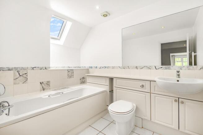 En-Suite Bathroom