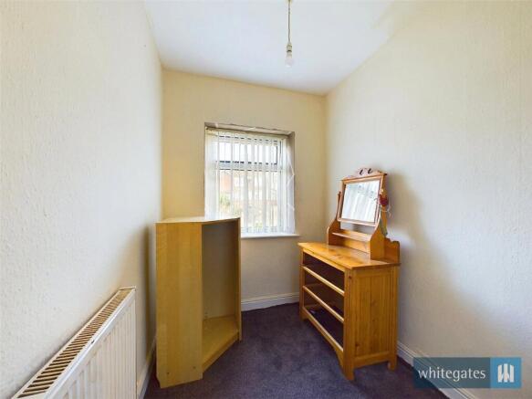 5 bed Semi-Detached for sale Image 11