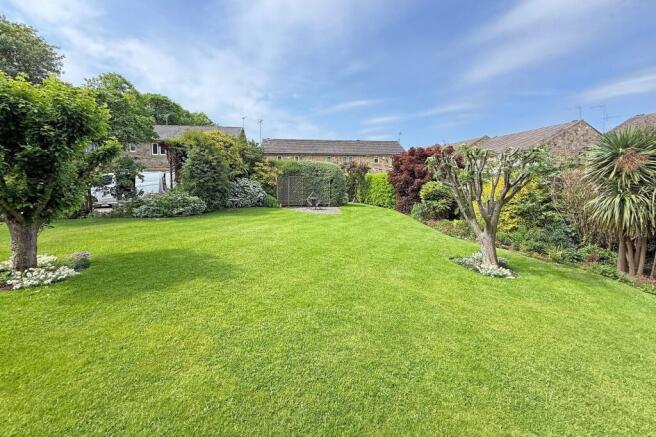 3 bed Flat for sale Image 10