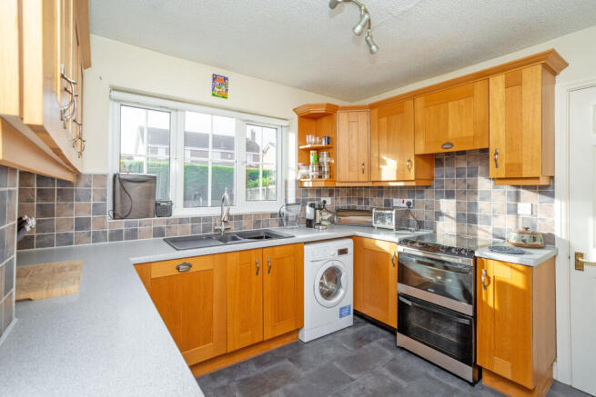 Kitchen b