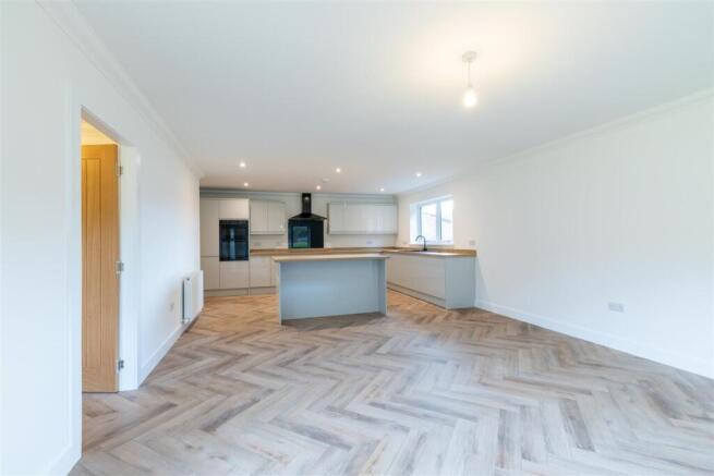 10 Kinfauns Holdings Kinfauns - internals-7.jpg