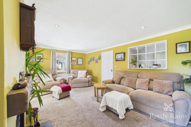 3 bed Bungalow for sale Image 9