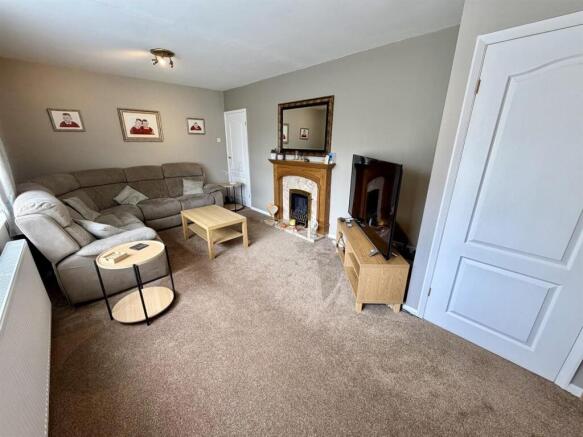 Bramleys - Water Royd Crescent - Mirfield (7).jpeg