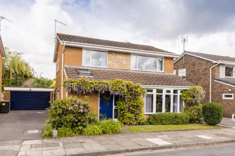 Whitegates Crescent, Willaston, CH64