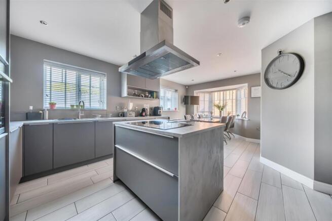 Disley Close, Gobowen, Oswestry photo 5