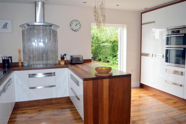 Fitted Kitchen