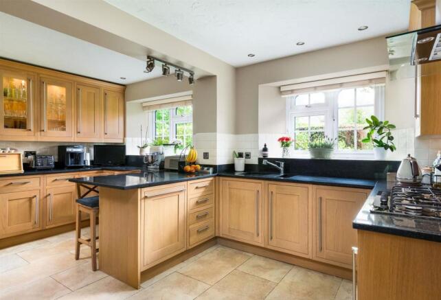 210604-891 Kitchen.jpg