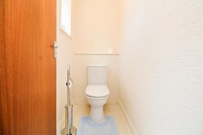 3 bed Semi-Detached for sale Image 11