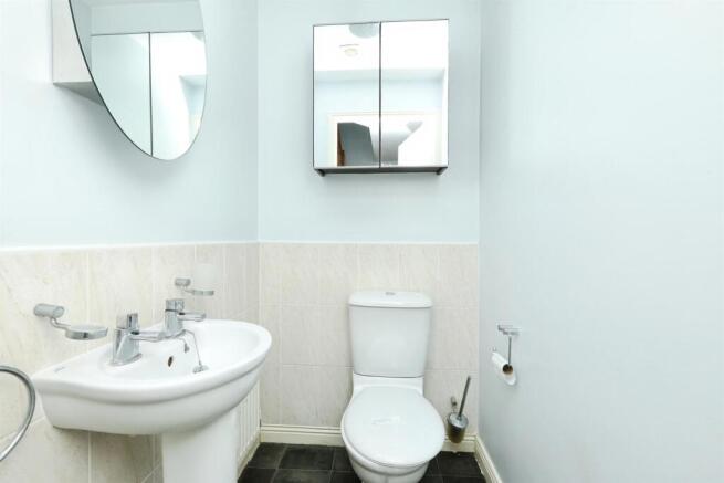 4 bed Town House for sale Image 4