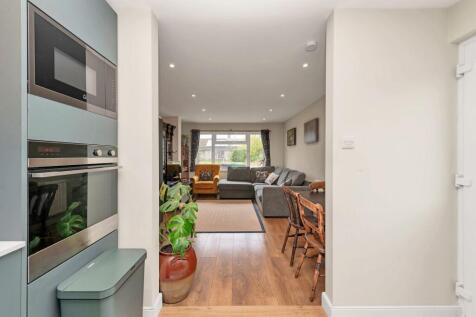 Malthouse Way, Barrington, CB22