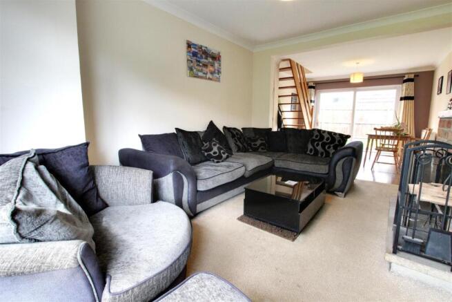 2 bed Semi-Detached Bungalow for sale Image 5