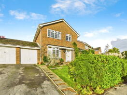 21, Ghyll Crescent, Horsham RH13 6BG