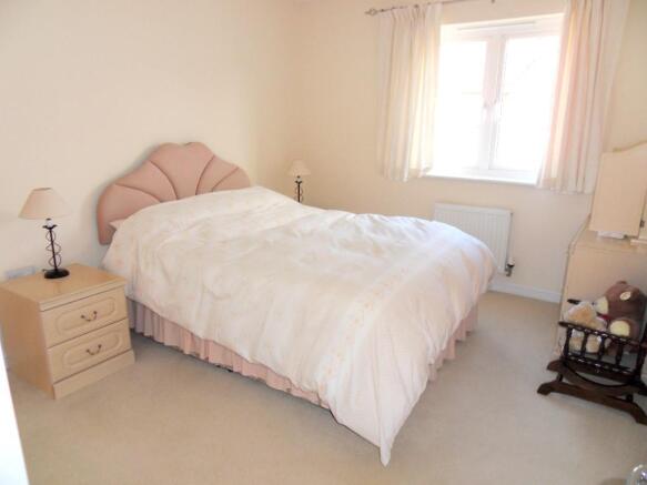 BEDROOM 2