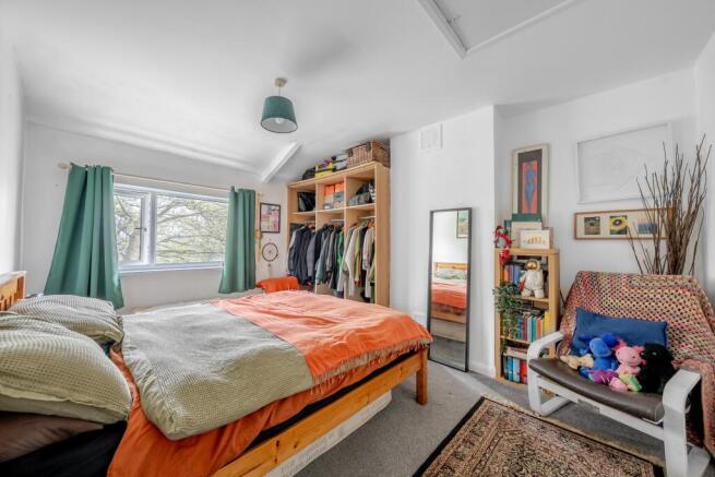 3 bed Semi-Detached for sale Image 10