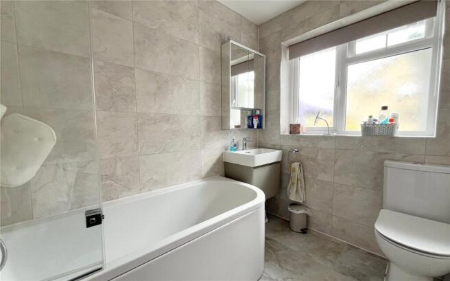Curzon Way, Highcliffe, Christchurch, Dorset, BH23 photo 4