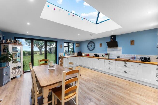 1.3 - kitchen diner.jpg