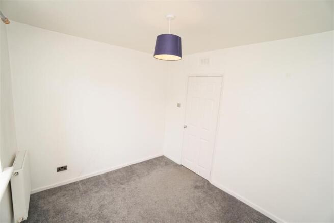 bedroom1.jpg