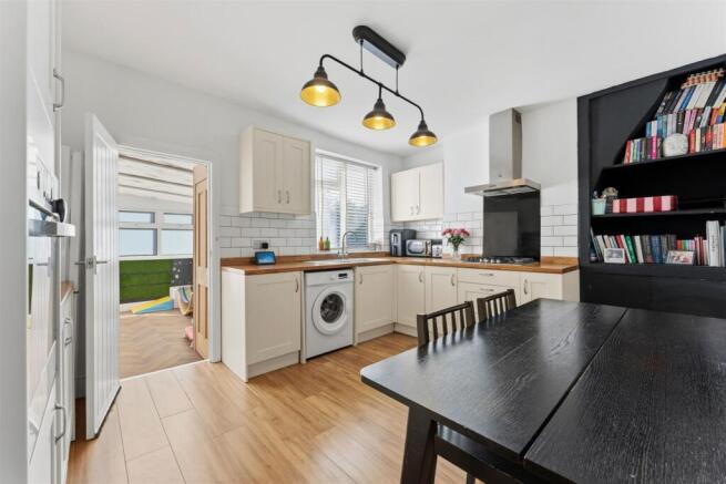 Kitchen/Dining Room