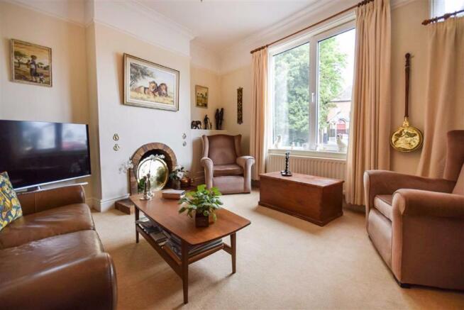 SITTING ROOM