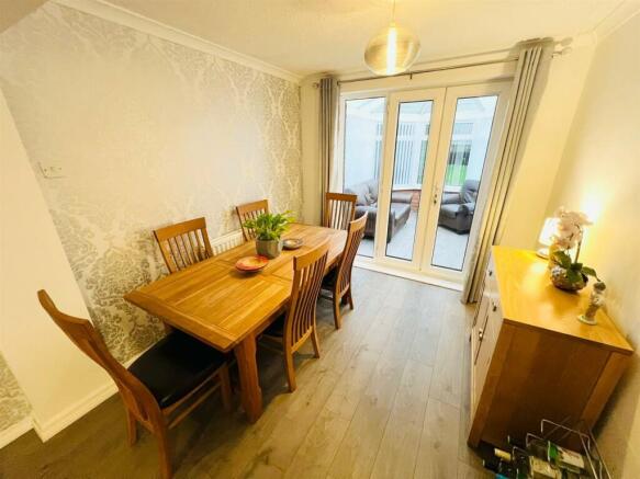 Kitchen Diner