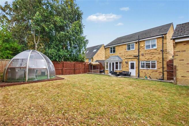 4 bed Detached for sale Image 8