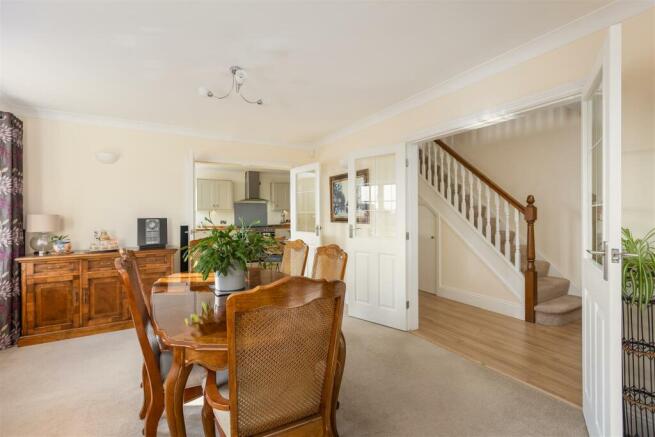Thornton View 8 Dining Room-2.jpg
